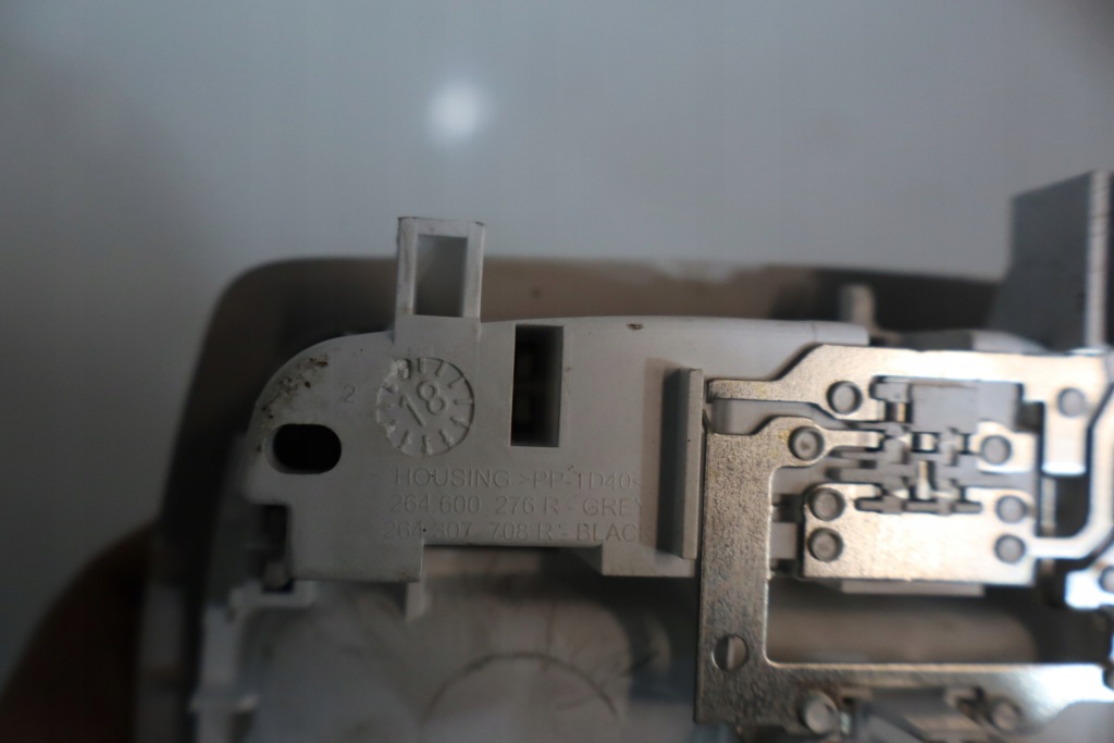 фото №4, Освещение кабины задняя renault megane iv