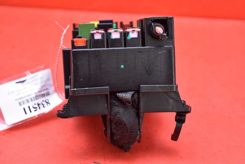 Коробка предохранителей 1-2109261-2 opel mokka a 1.4 t 140 km 12-19 в Украине