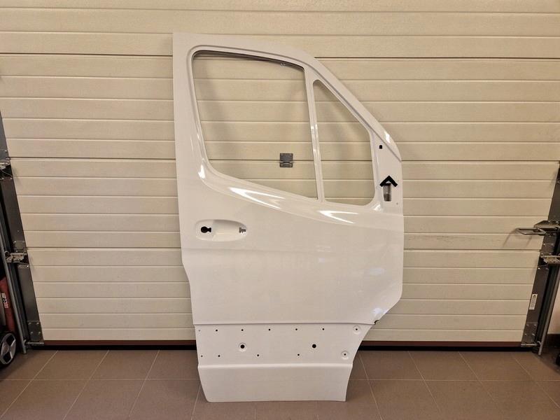 фото №1, Mercedes sprinter a910 910 двері праве перед оригінальний номер