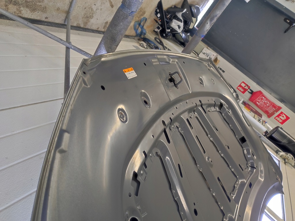 фото №12, Hyundai elantra vi - капот передняя серая