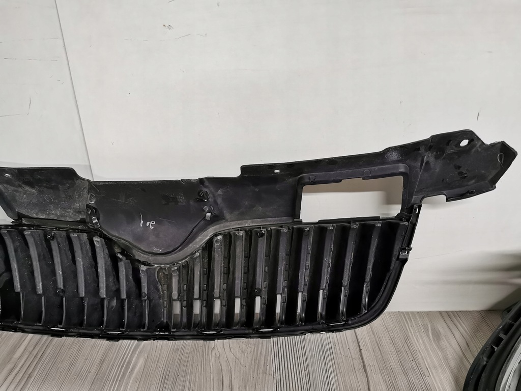 фото №6, Решітка радіатора решітка радіатора skoda fabia ii 5j0