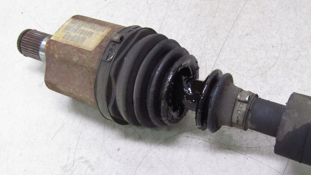 фото №5, Volvo v60 2.0d привідний вал ліва 31367530 10-13