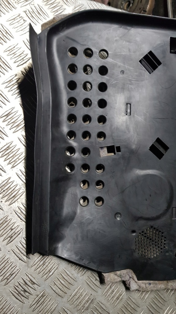 фото №4, Mercedes w203 захист заглушка бардачка a2036800482