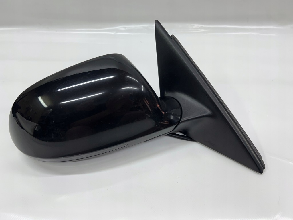 фото №1, Audi a4 b8 дзеркало праве 6 pin