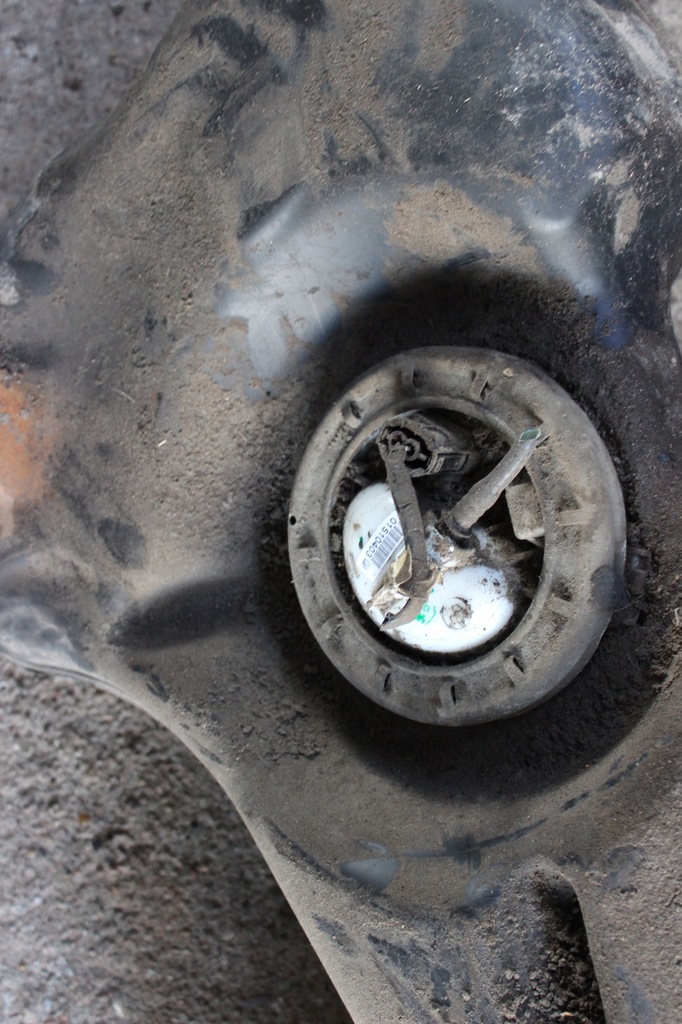 фото №1, Насос топлива bmw 1 e87 1,6b