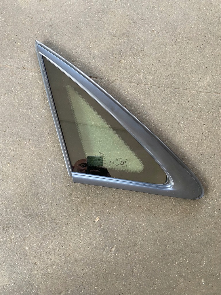 фото №1, Audi a4 b9 sedan стекло кузовная левая 21r