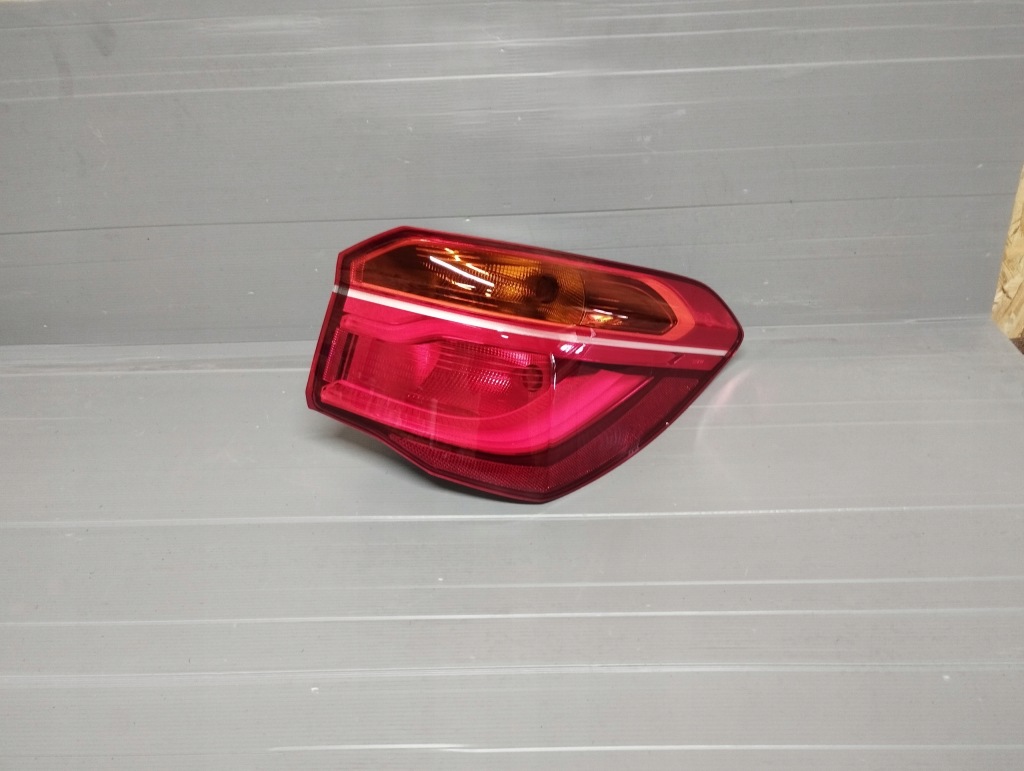 Купити Bmw x1 f48 лампа права задній задня