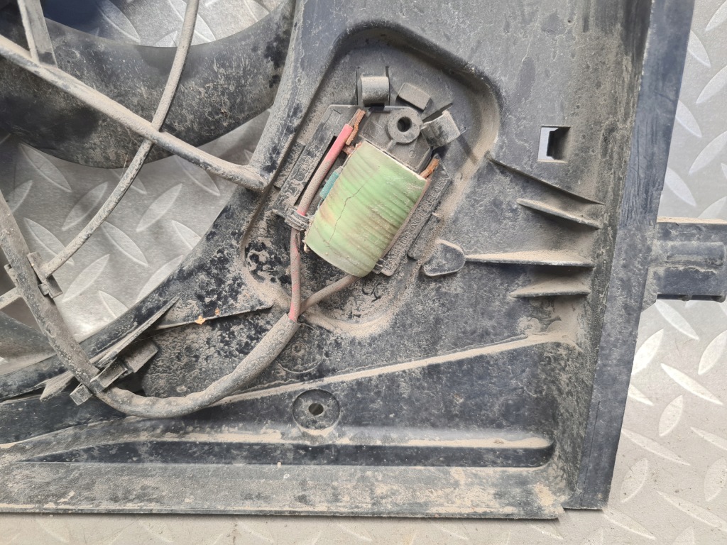 Вентилятор радиатора воды insignia a 1.4 1.6 turbo 13220122 с Разборки