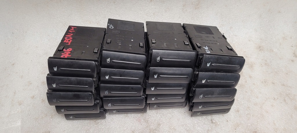 фото №11, Підсклянник кронштейн na напої seat leon toledo ii 99-06 1m1862531d