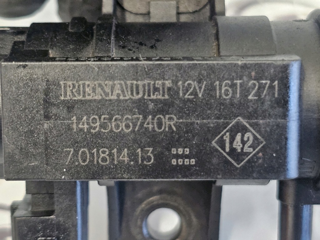 Trafic vivaro primastar 1.6 би-турбо r9m452 клапан вакуумa 149566740r в Украине