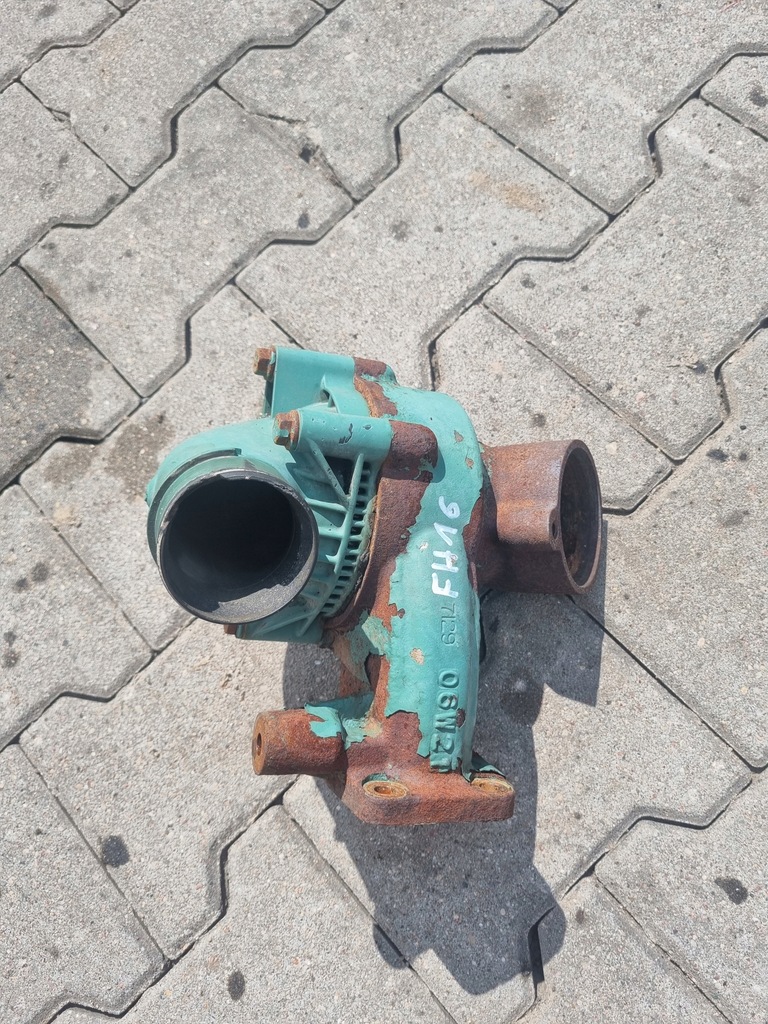 фото №1, Корпус основа термостата volvo fh 16 d16e