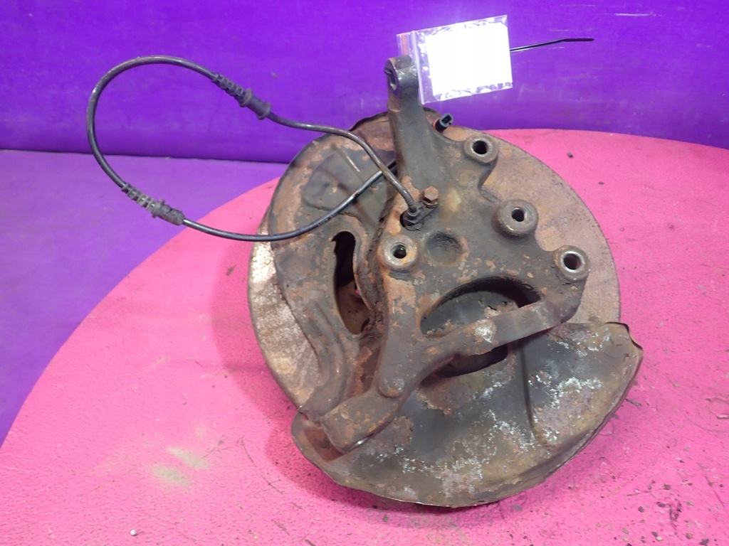 фото №4, C-klasa w203 00-04 1.8 поворотный кулак перед правая abs