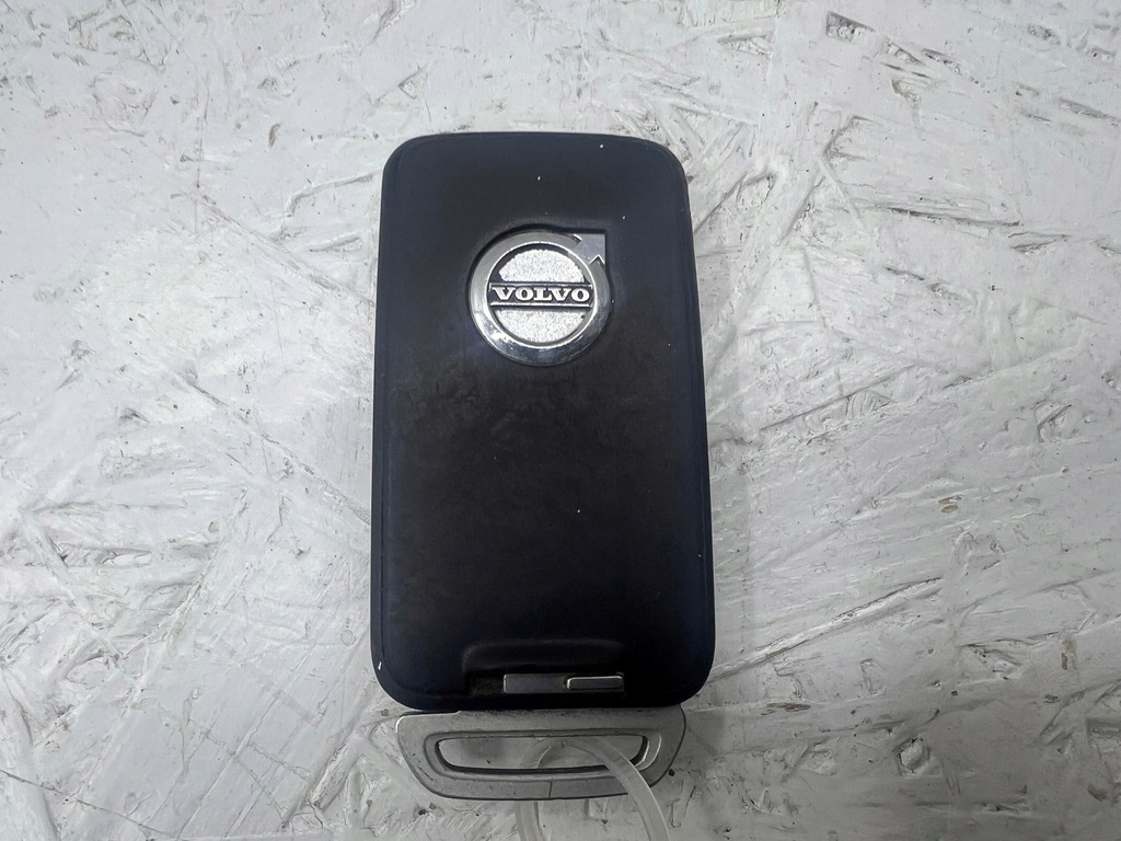 фото №6, Volvo v40 2016 ключ / карта зажигания