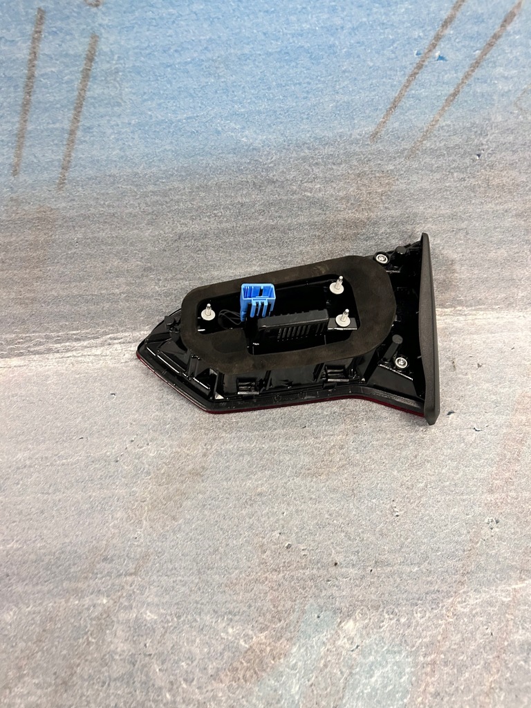 фото №2, Лампа левая левый задняя w крышка vw t-roc