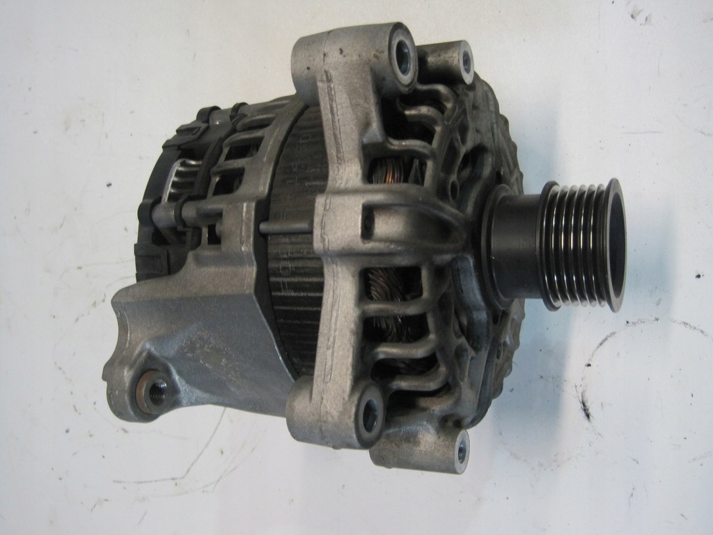 фото №1, Генератор bmw 6 g32 3,0d 8571358