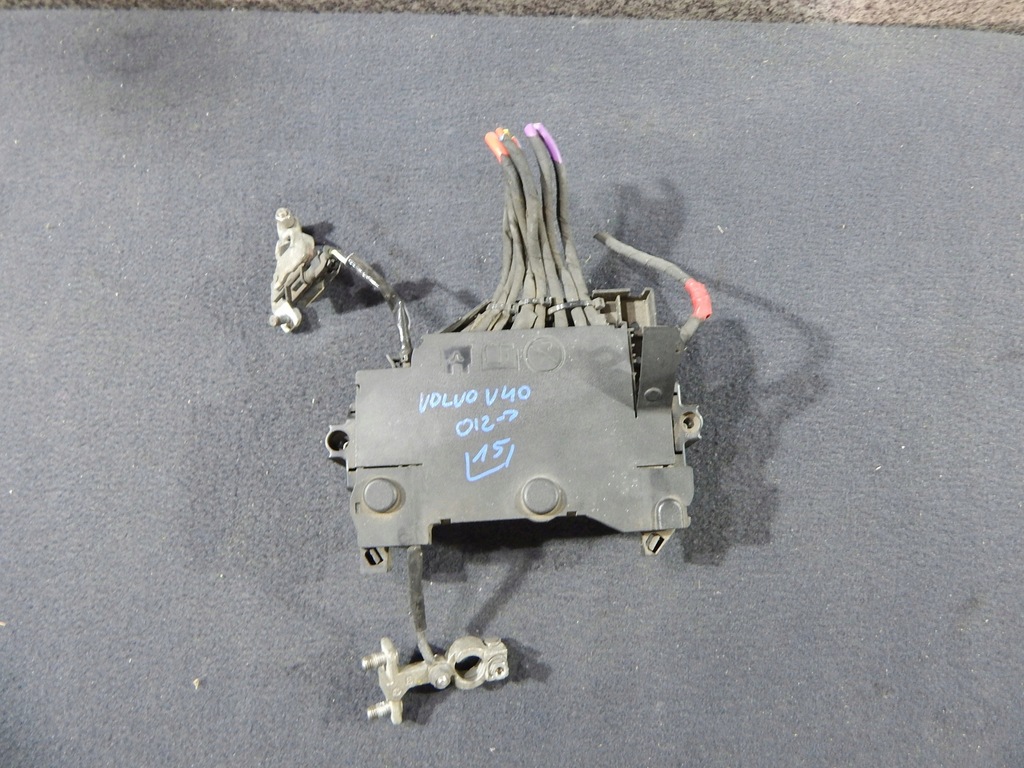 фото №1, Volvo v40 xc40 коробка предохранителей 1.6d