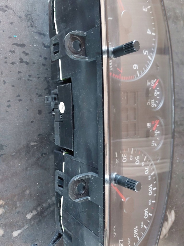 Счетчик / спидометр audi a4 b5 8d 8d0919861h Недорого