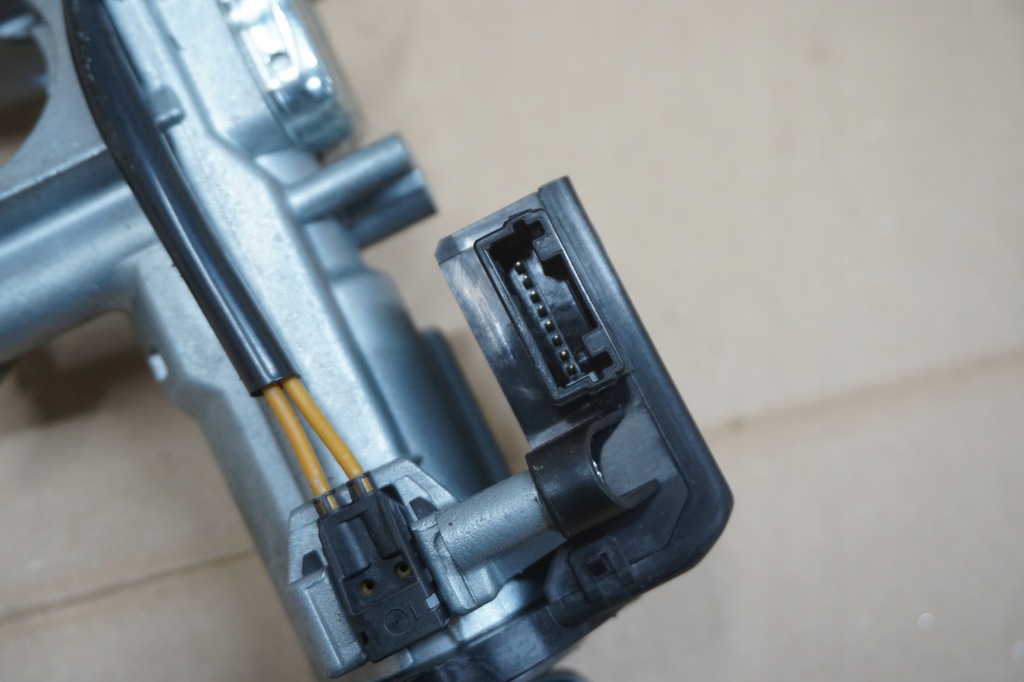 фото №8, Suzuki grand vitara ii замок запалювання ключ бортовий комп'ютер модуль імобілайзер 1,9 ddis kpl.