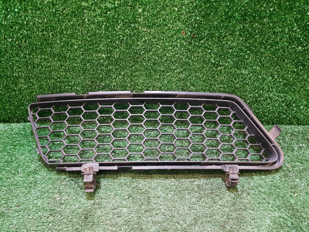 Купить Решётка бампера правая alfa romeo 159