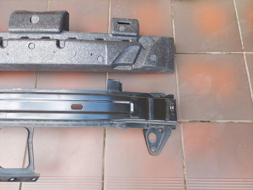 фото №7, Балка бампера - абсорбер - hyundai i20 - 08-12