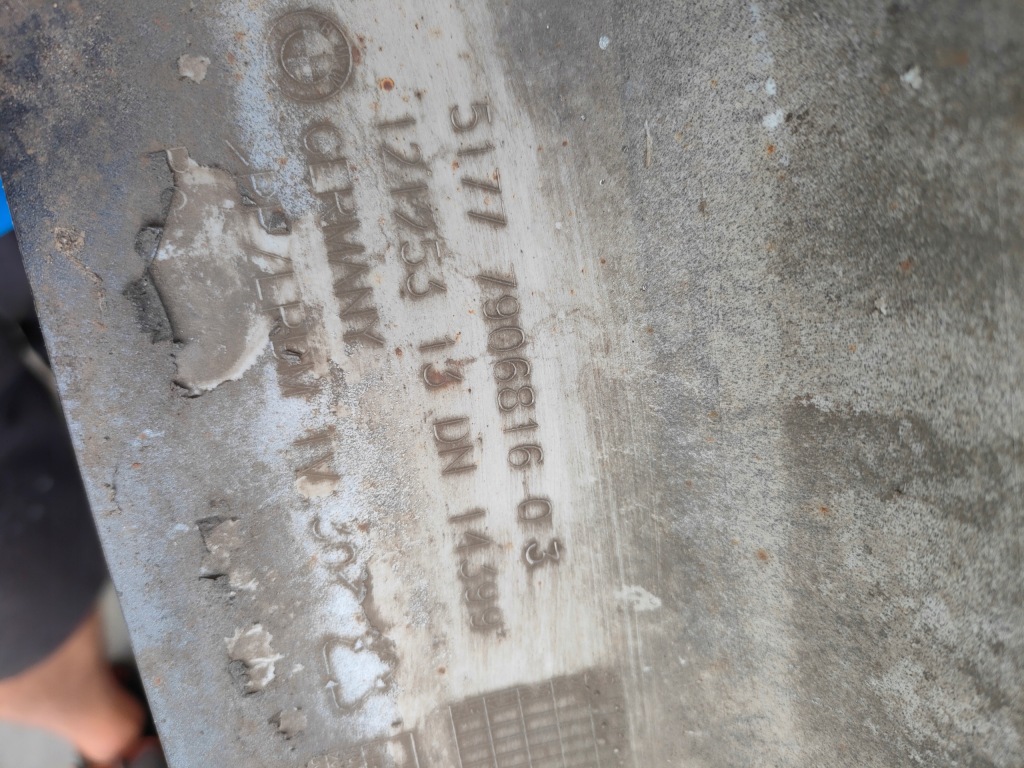 Купить Накладка порог молдинг накладка порог правая bmw e87 рестайлинг  m-pakiet a22/7