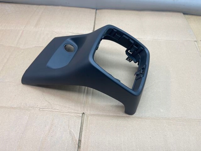 фото №2, Volvo xc40 рамка защита туннель задняя 31469030