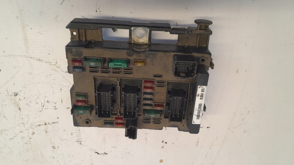 Купить Peugeot 307 коробка модуль bsm 9642105180