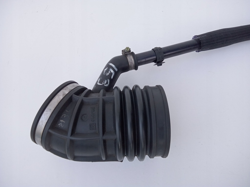 фото №3, Труба шланг повітря резонатор nissan gt-r gtr