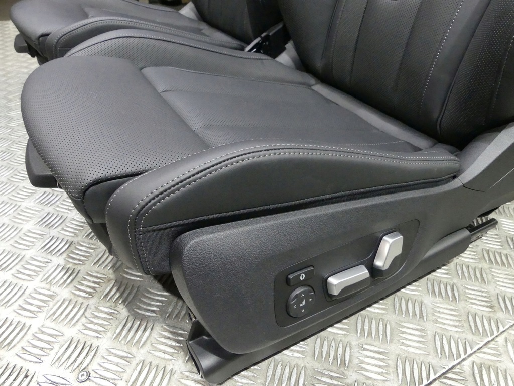 фото №11, Bmw 8 g15 sport обивка сиденья подогрев заднее сиденье туннель обшивки полка накладки