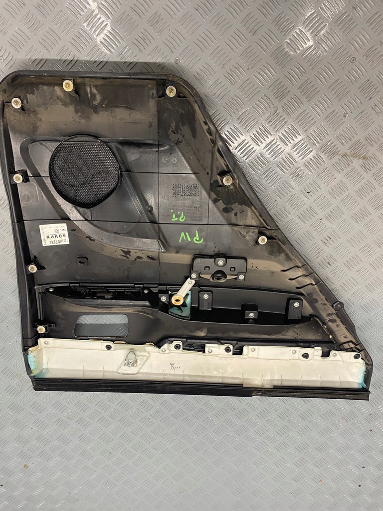 фото №10, Обшивка правый задняя обивка mitsubishi pajero iv 5d