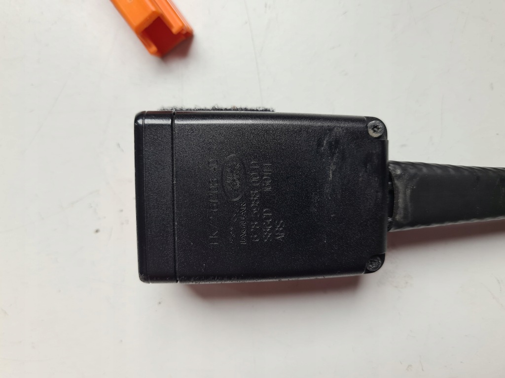 фото №2, Замок клипса поперечина правая jaguar xe x760 15-