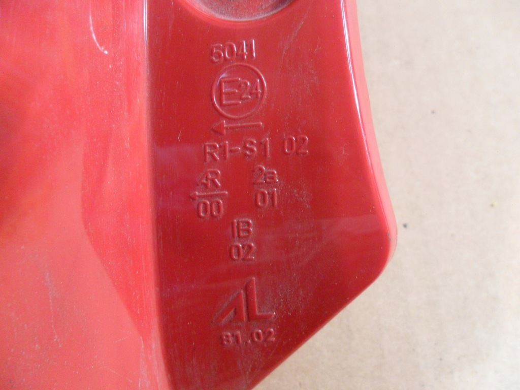 фото №11, Suzuki swift sport 10r лампа левый задняя 81020102504