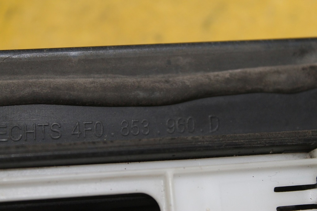 фото №15, Молдинг дверь правый перед нижняя s6 c6