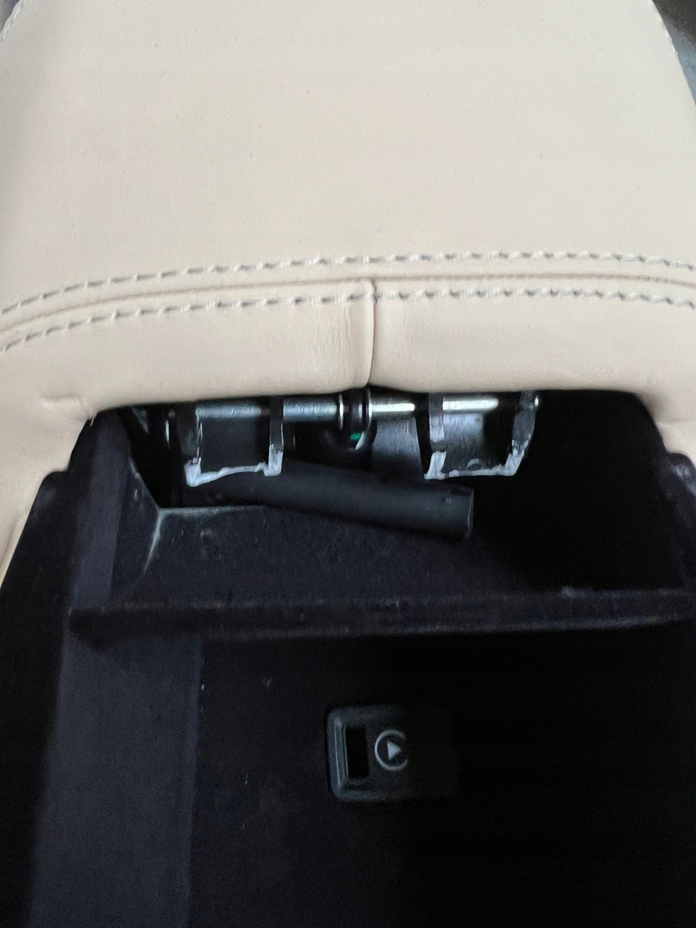 фото №14, Сиденья заднее сиденье туннель средний ferrari ff