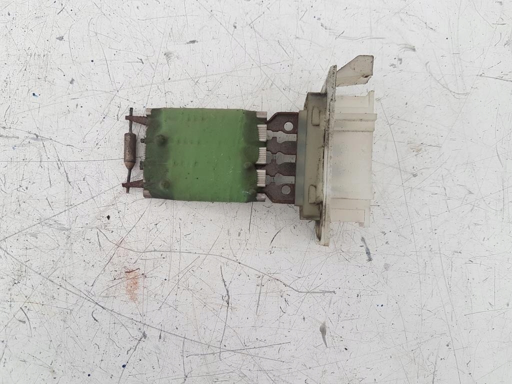 фото №2, Резистор резистор вентилятор vw golf v 1.4 fsi