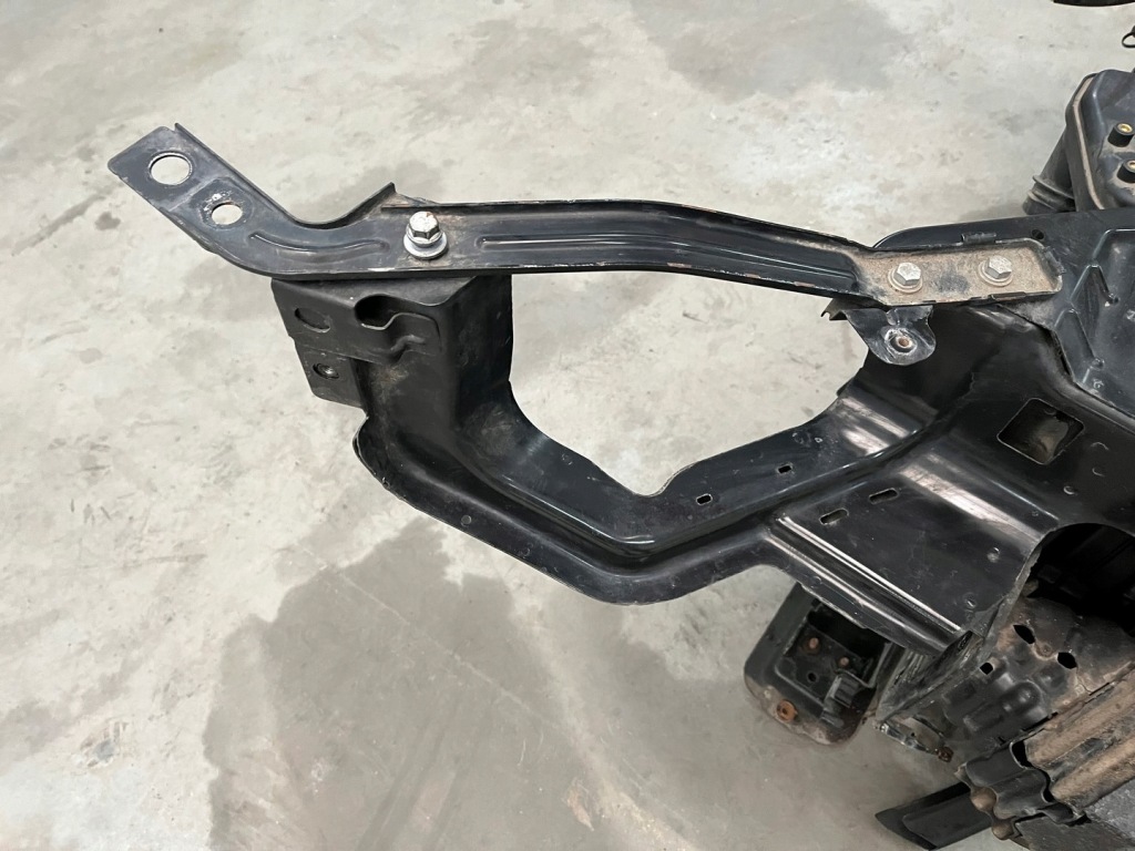 Купити Fiat bravo ii 2 1.4 t-jet 150 ремінь передній підсилювач радіатор 51805132