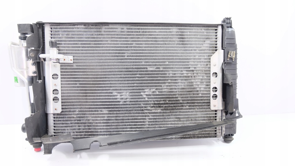 фото №10, Mercedes w168 1.7 радиатор комплект