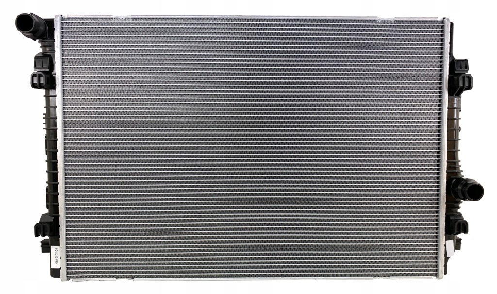 Купити Радіатор води audi q3 sportback 2.0 tdi 2019 -