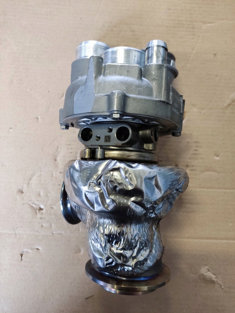 фото №1, Турбонагнетатель mercedes s w222 63 amg a1770909400