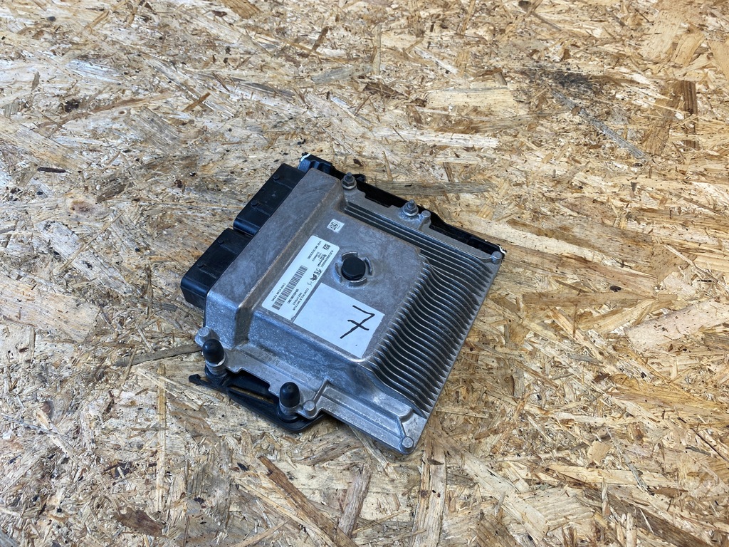 фото №9, Бортовой компьютер блок управления двигателя peugeot 308 iii t10 1.2b aut 9846386380