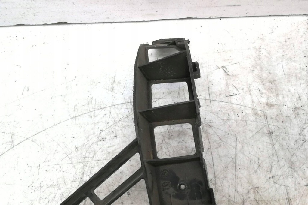 фото №8, Правый направляющая заднего бампера opel vectra c gts 0801024 1.9l дизель 2007