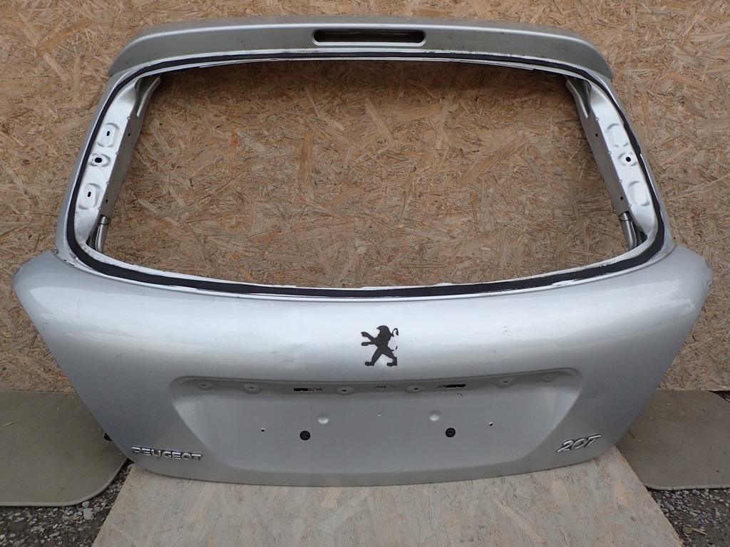 фото №1, Кришка багажника задня кришка багажника peugeot 207
