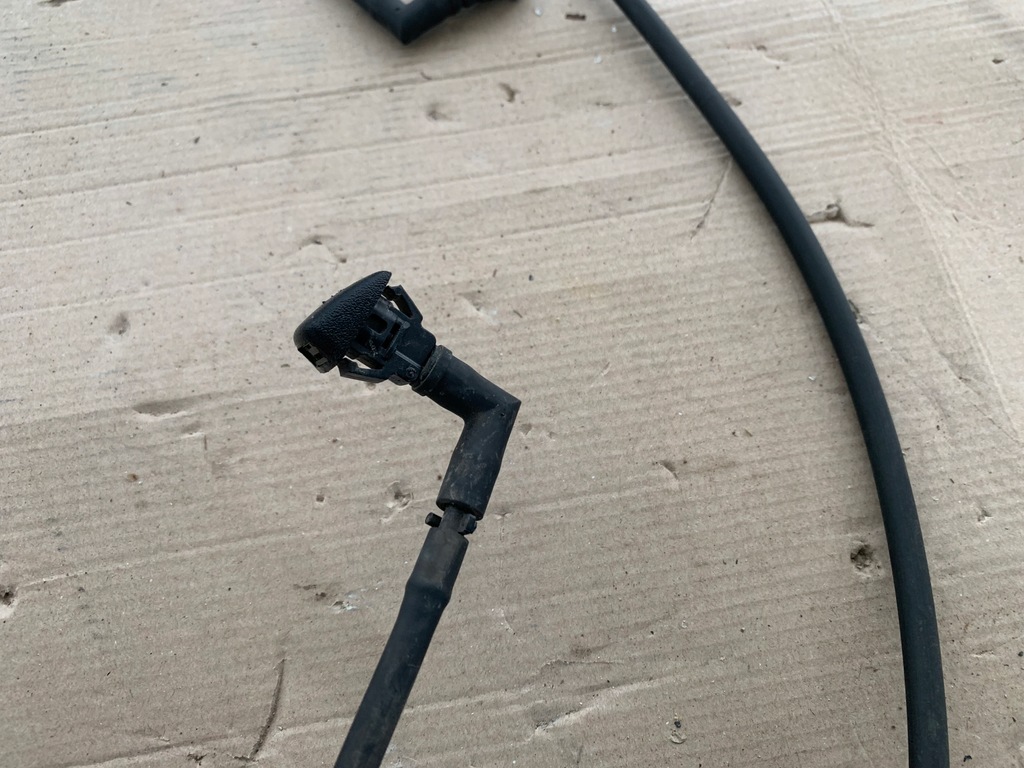 фото №9, Ford mustang mach-e rwd 21r форсунки шланг омивача оригінал