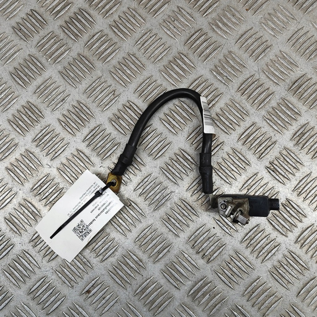 фото №1, Audi a1 2019 мінус / клема / шланг акумулятор