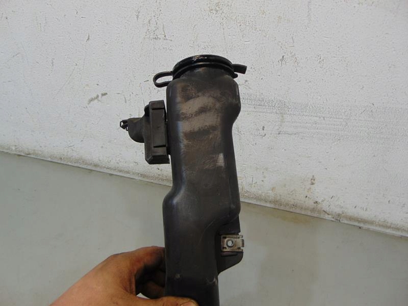 фото №5, Бачок омывателя mercedes w204 a2048601560