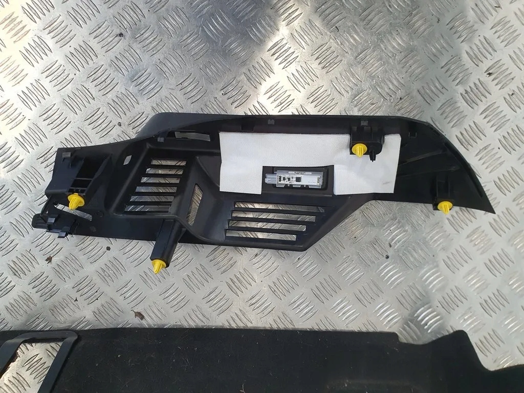 фото №10, Ford puma ii mk2 2021 обшивка багажника лівий задня