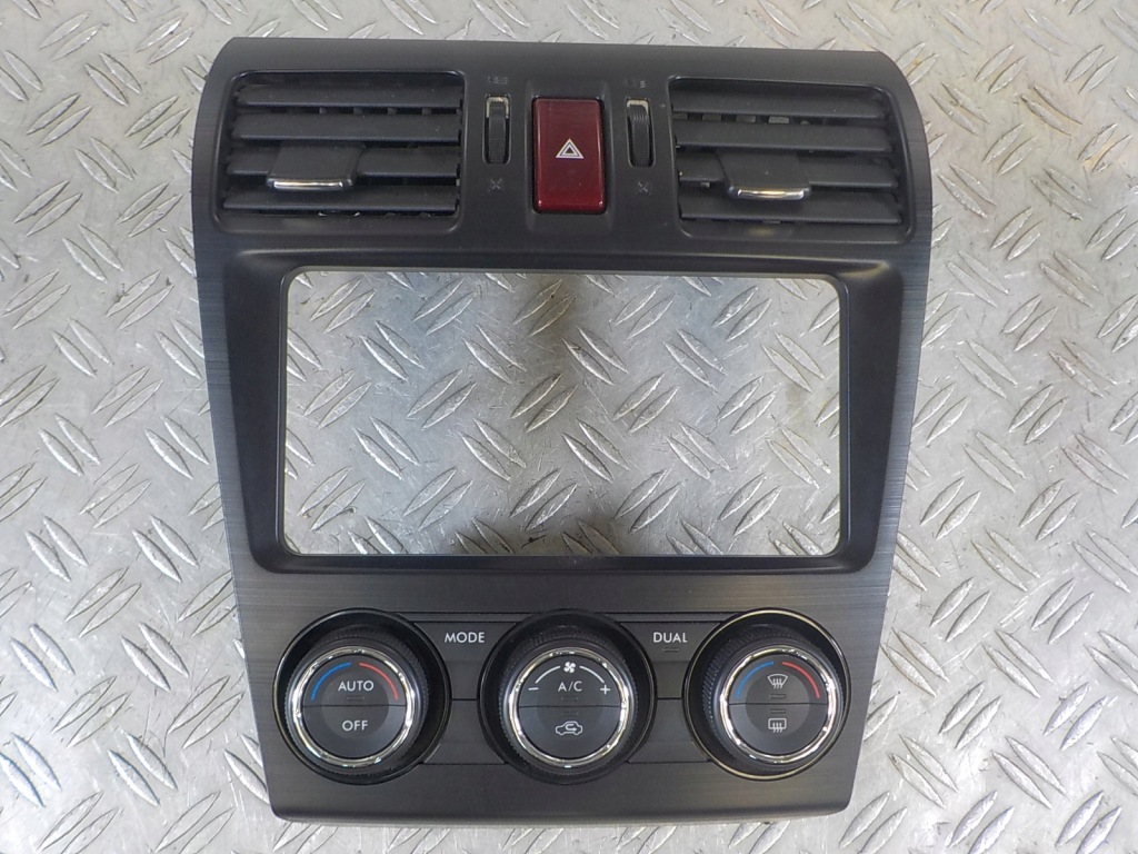 фото №1, Subaru forester iv sj 12-16 панель рамка управление кондиционера