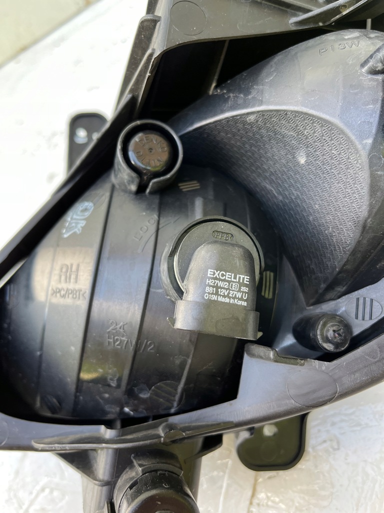 фото №12, Hyundai i20 1 i 08 14 протитуманна фара лівий правий перед