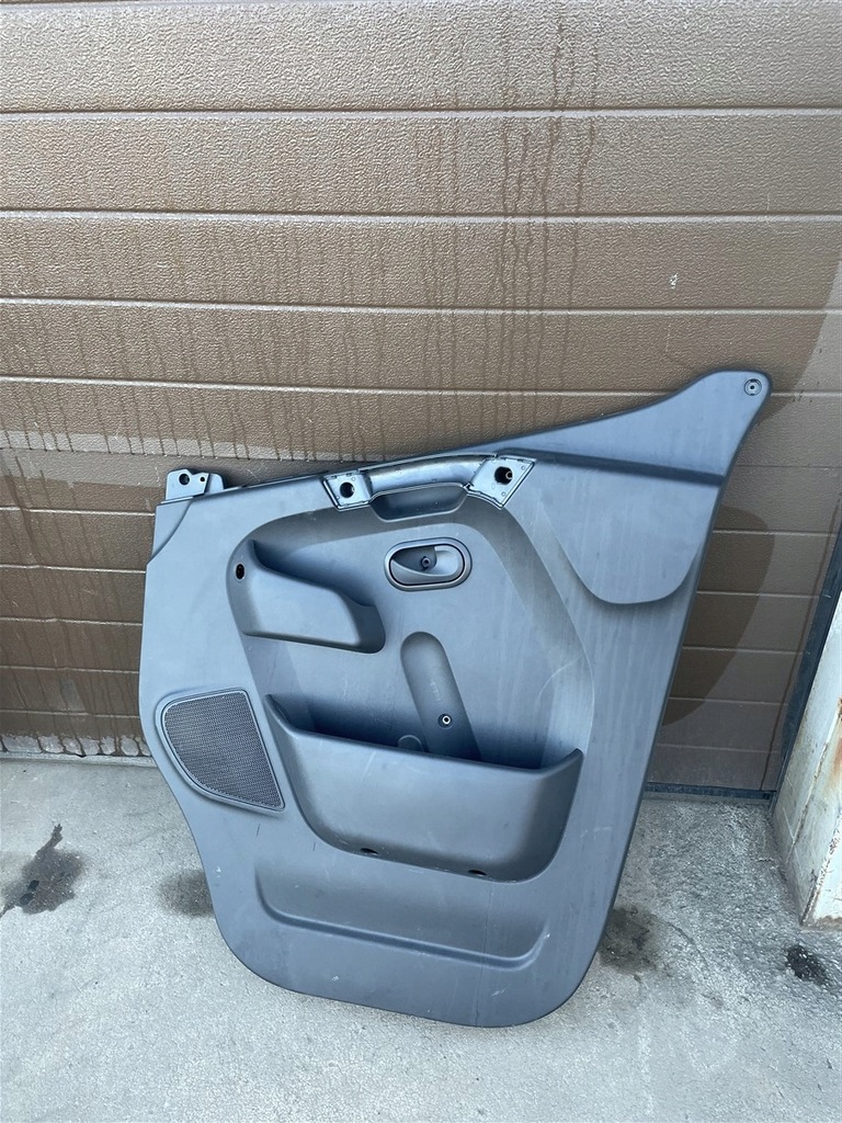 фото №1, Обшивка обивка дверь правый перед master iv 4 19-23 rok