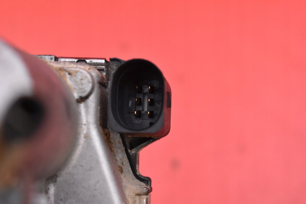 фото №8, Дроссельная заслонка 06a133062d 0280750061 skoda octavia 1 i 2.0 8v 116 km 00-10